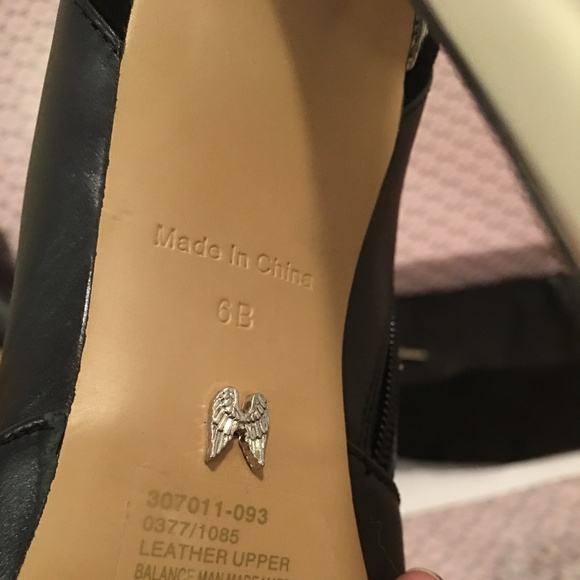 Victoria's Secret Suede Boots - Picture 3 of 8